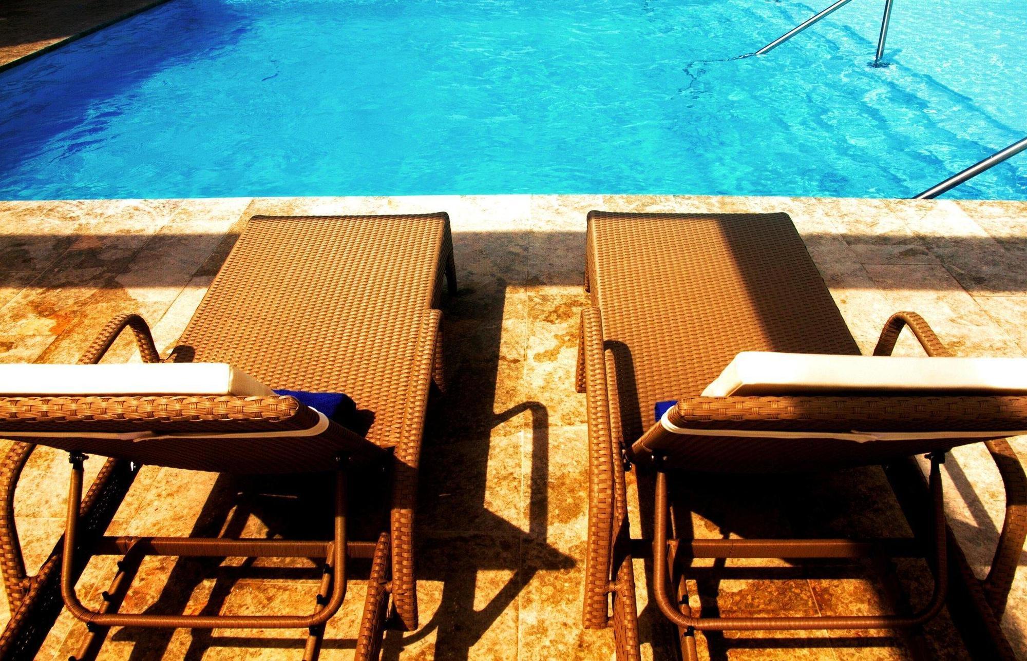 Hampton By Hilton Cartagena Hotel Exterior photo